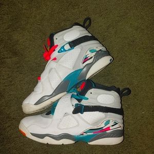 Retro jordan 8s